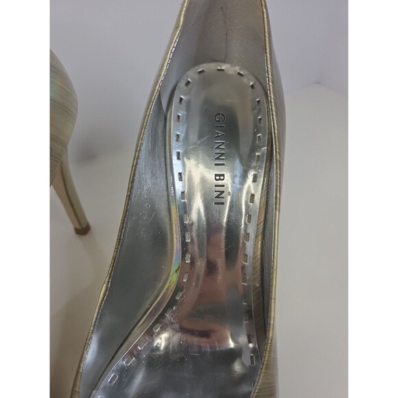 Gianni Bini Gold Iridescent Leather Peep Toe Pumps High Heel Sz 9 shine @ Hoco - Picture 2 of 8